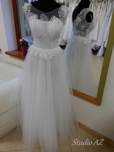 Suknia ślubna biała, koronkowe plecy
